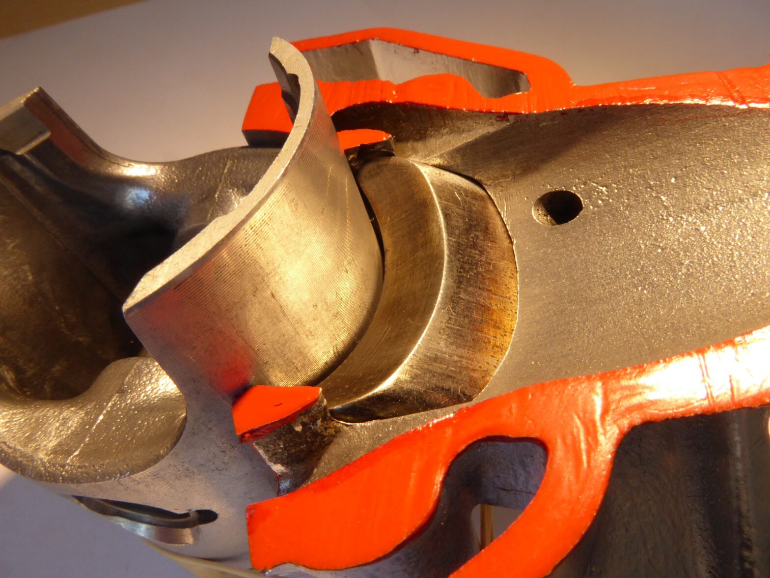 Aprilia RS 125 Original and aftermarket power valves Hartrusion